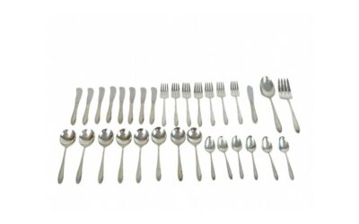 32 PC HEIRLOOM STERLING ‘LASTING SPRING’ FLATWARE